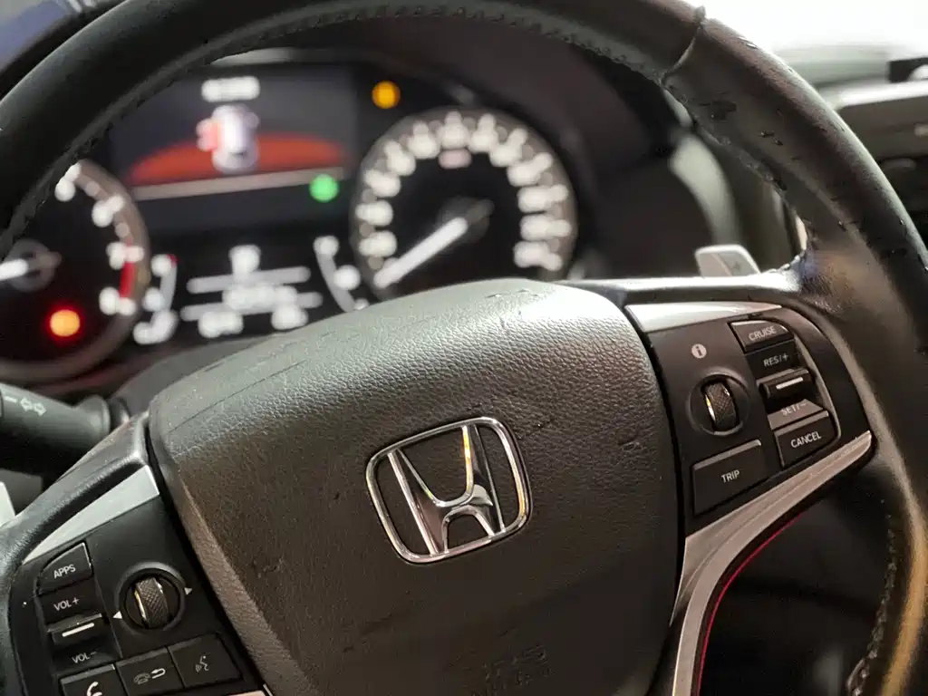 Honda UR-V — фото 3