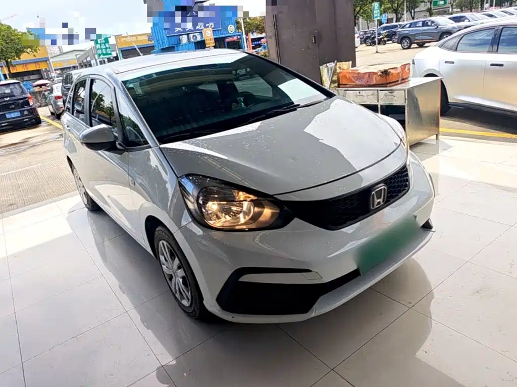 Honda Fit — фото 4