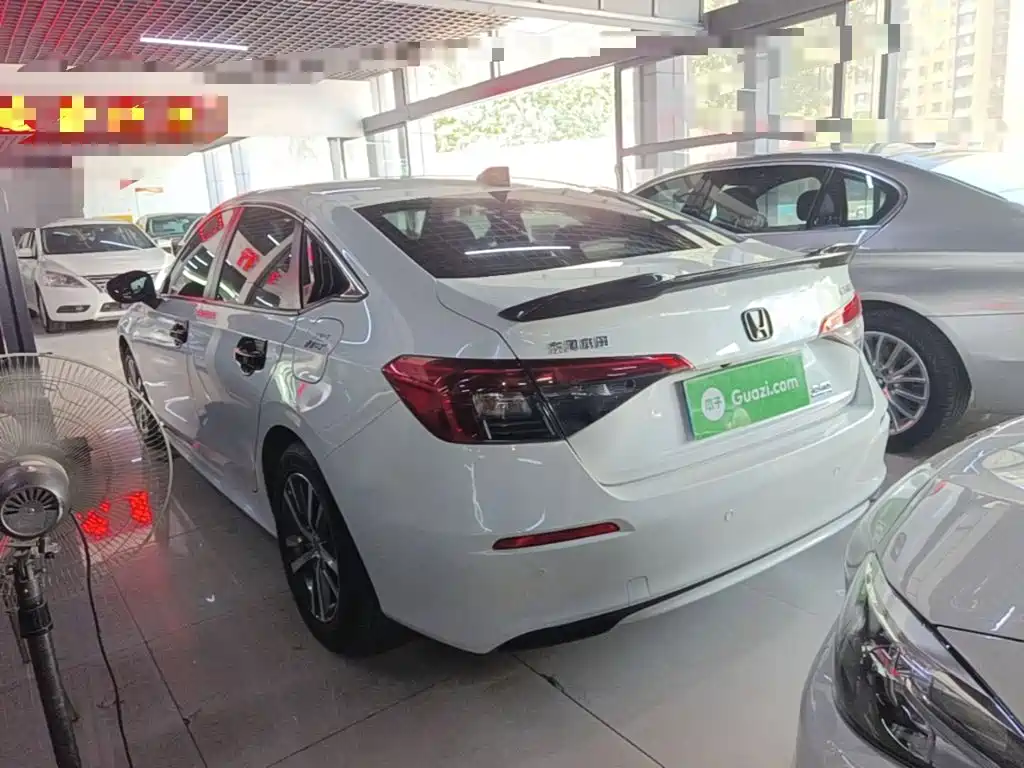 Honda Civic — фото 5