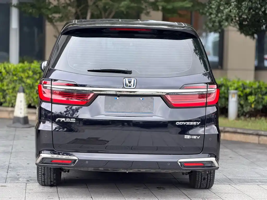 Honda Odyssey — фото 11