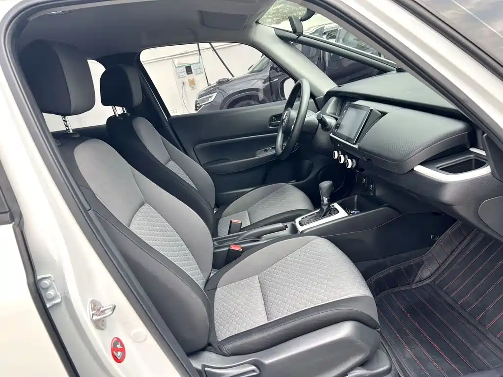 Honda Fit — фото 5