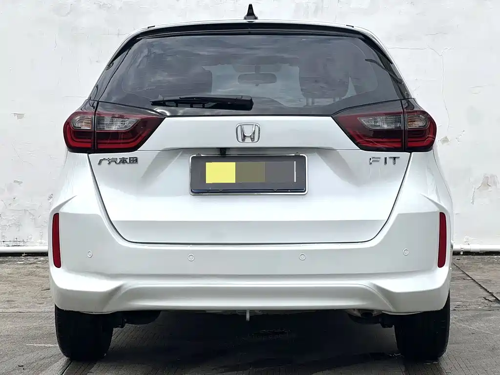 Honda Fit — фото 9