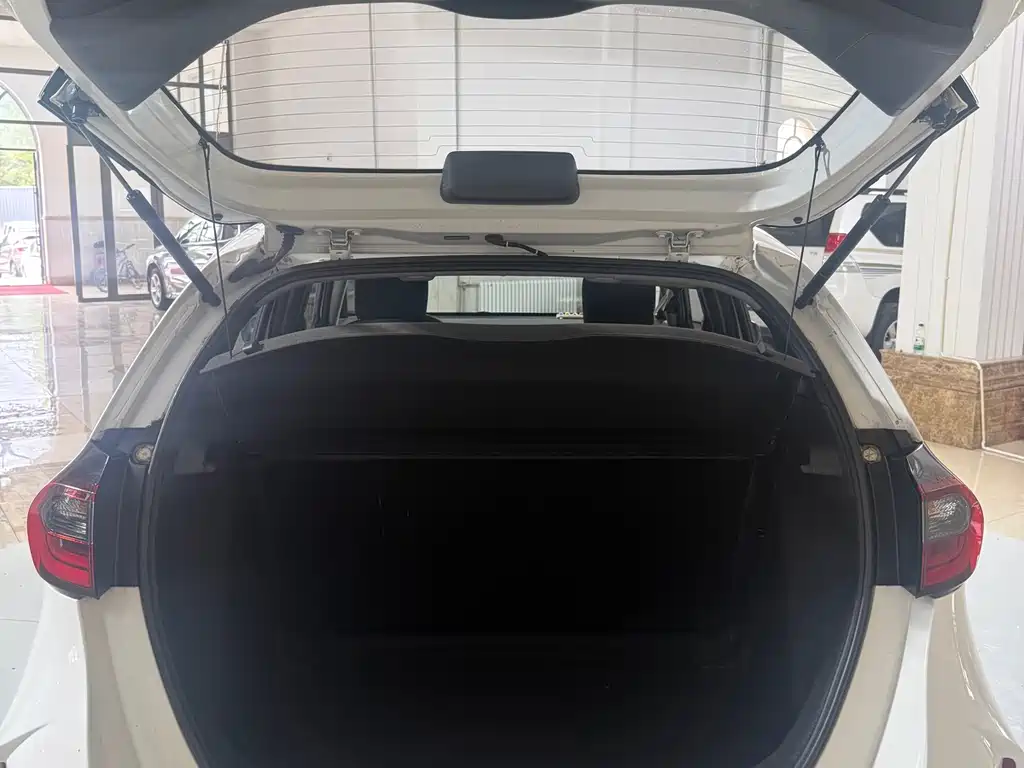 Honda Fit — фото 15