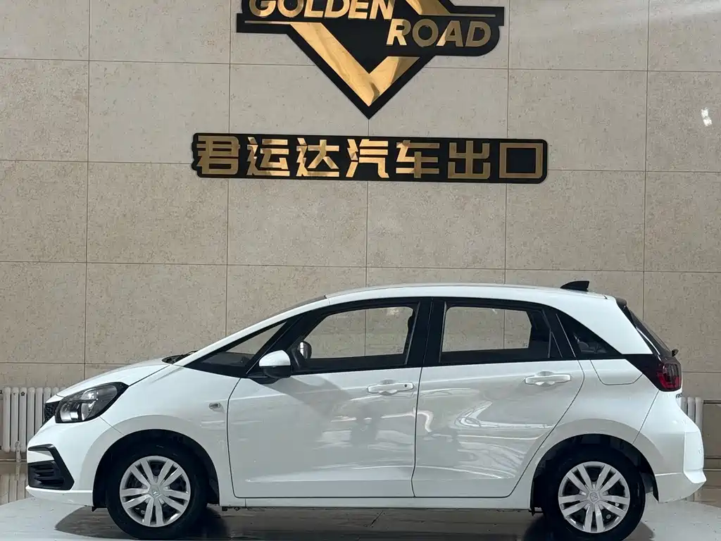 Honda Fit — фото 5