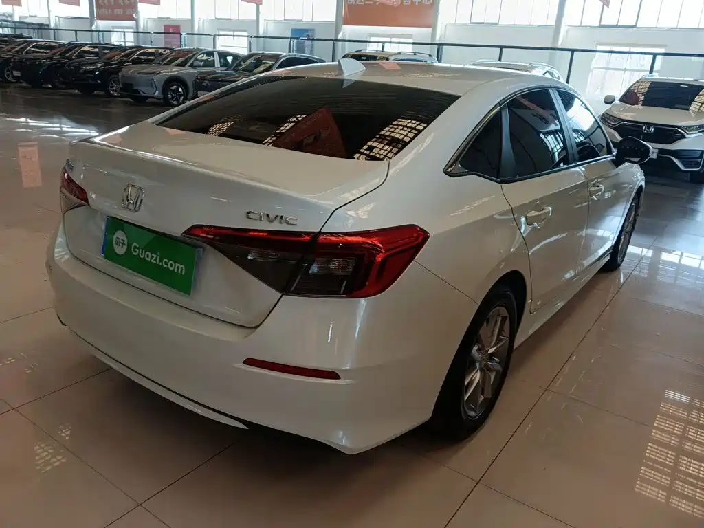 Honda Civic — фото 5