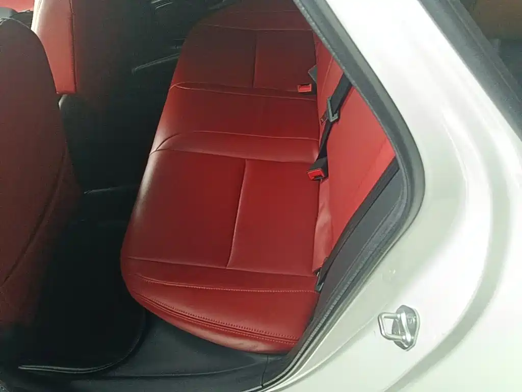 Honda Civic — фото 17