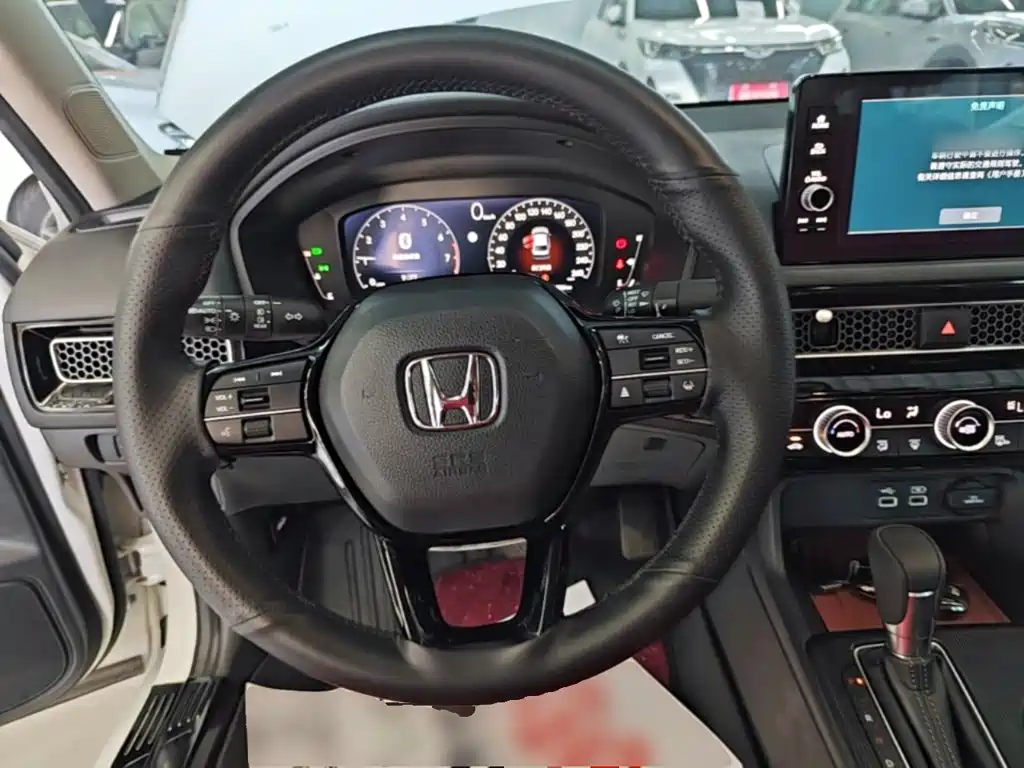 Honda Civic — фото 11
