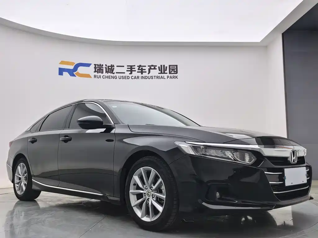 Honda Accord — фото 3