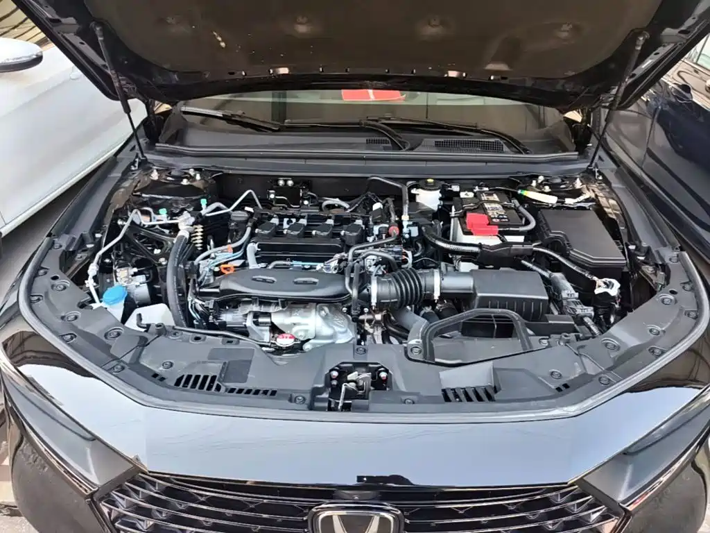 Honda Accord — фото 20