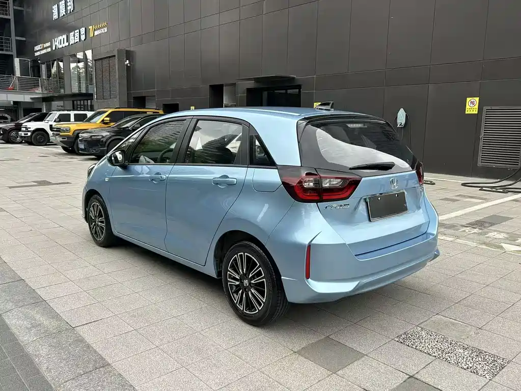 Honda Fit — фото 6