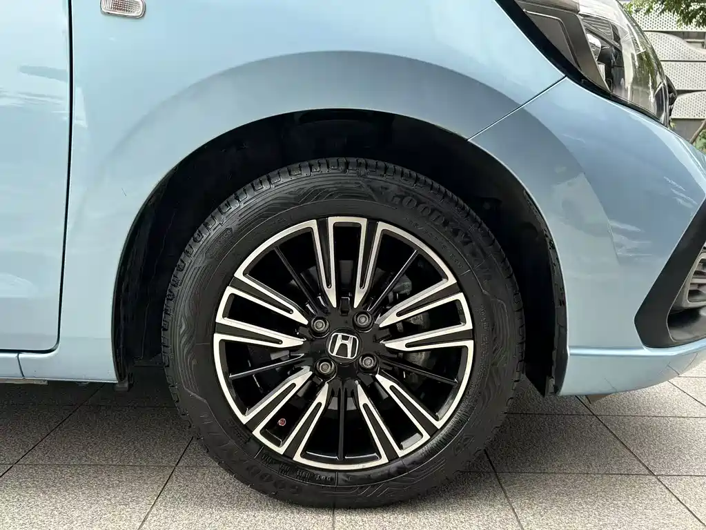 Honda Fit — фото 7