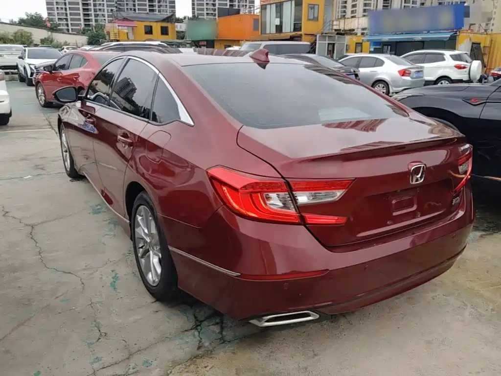 Honda Accord — фото 5