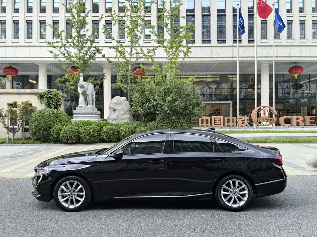 Honda Accord — фото 2