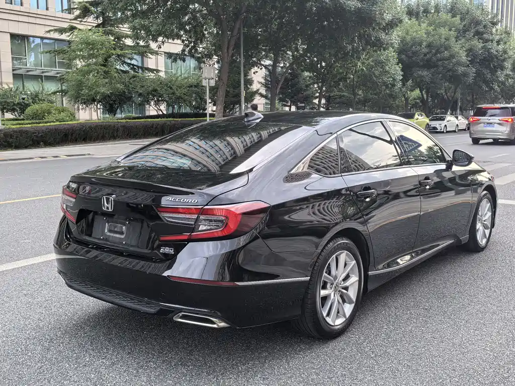 Honda Accord — фото 5