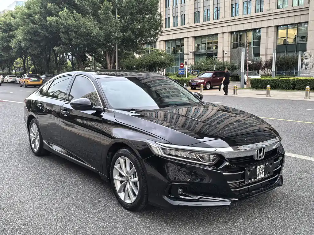 Honda Accord — фото 8