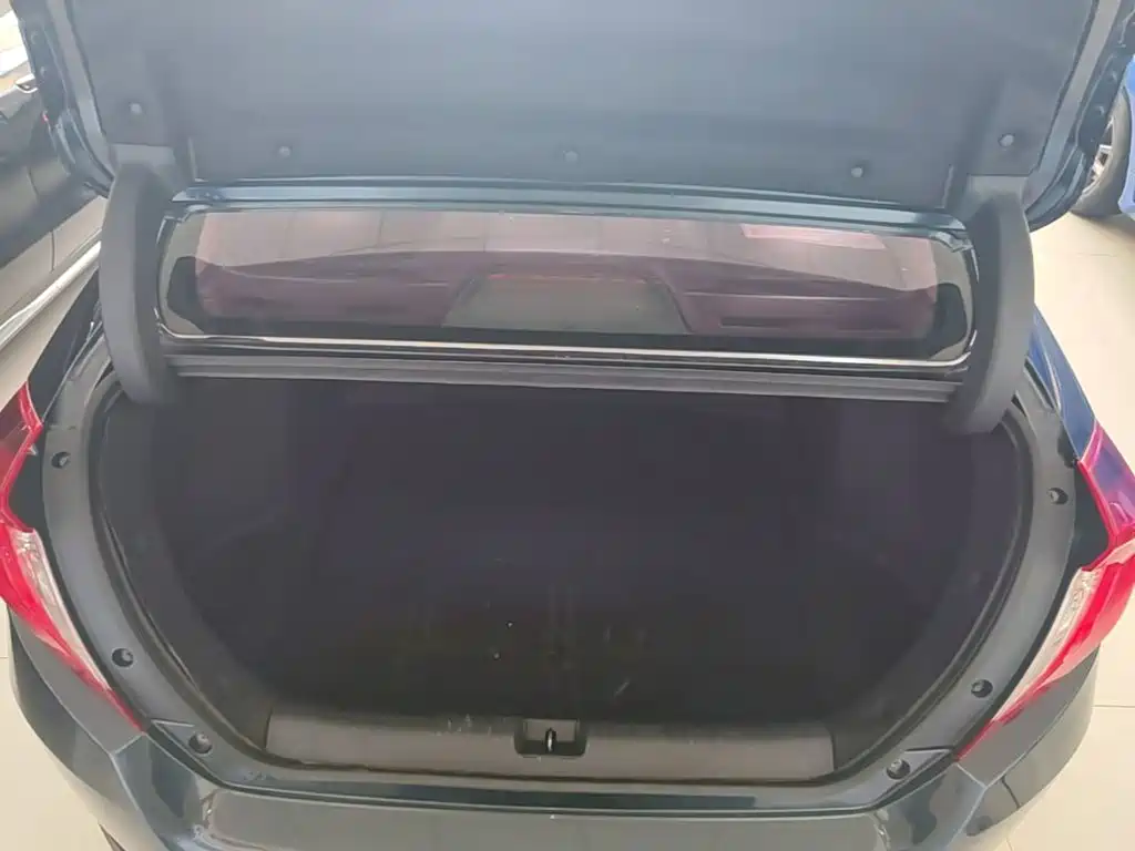 Honda Civic — фото 19