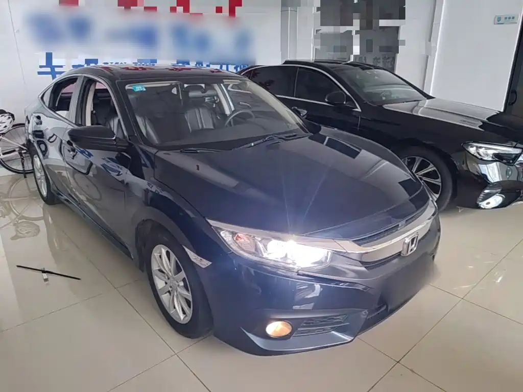 Honda Civic — фото 4
