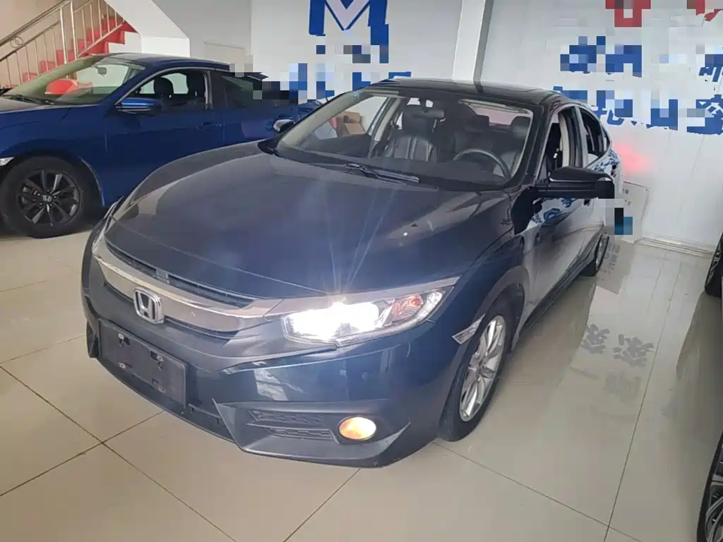 Honda Civic — фото 1