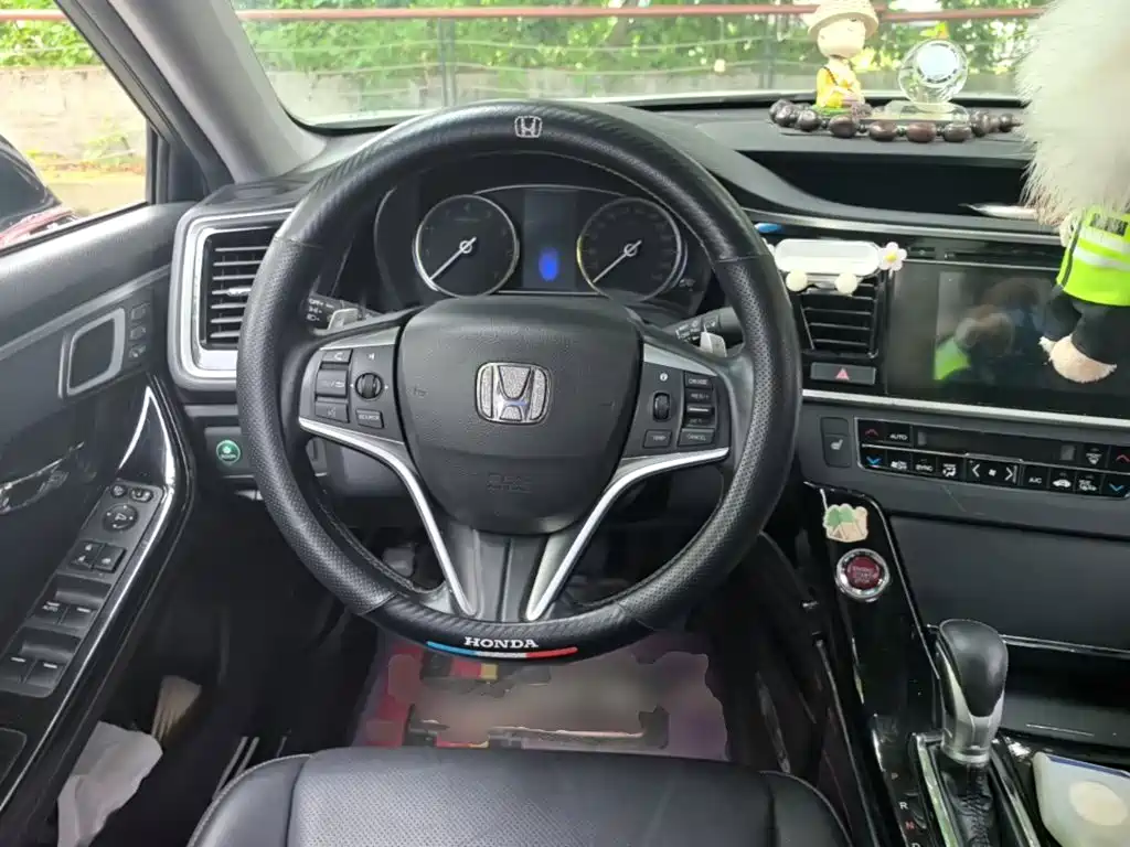 Honda Spirior — фото 11
