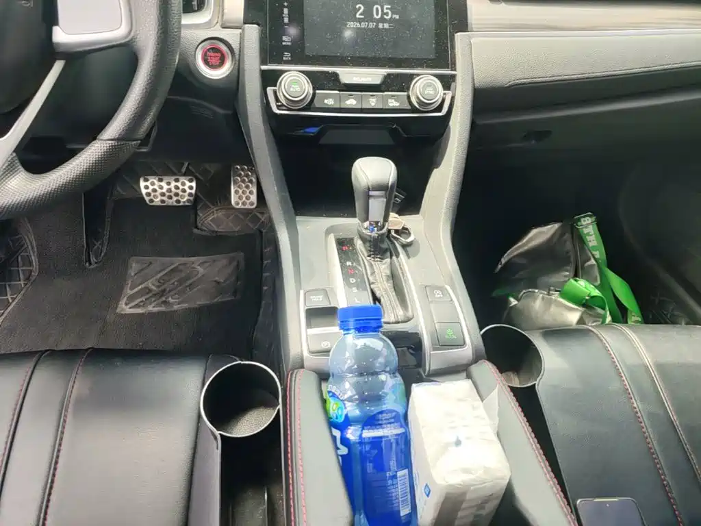Honda Civic — фото 14