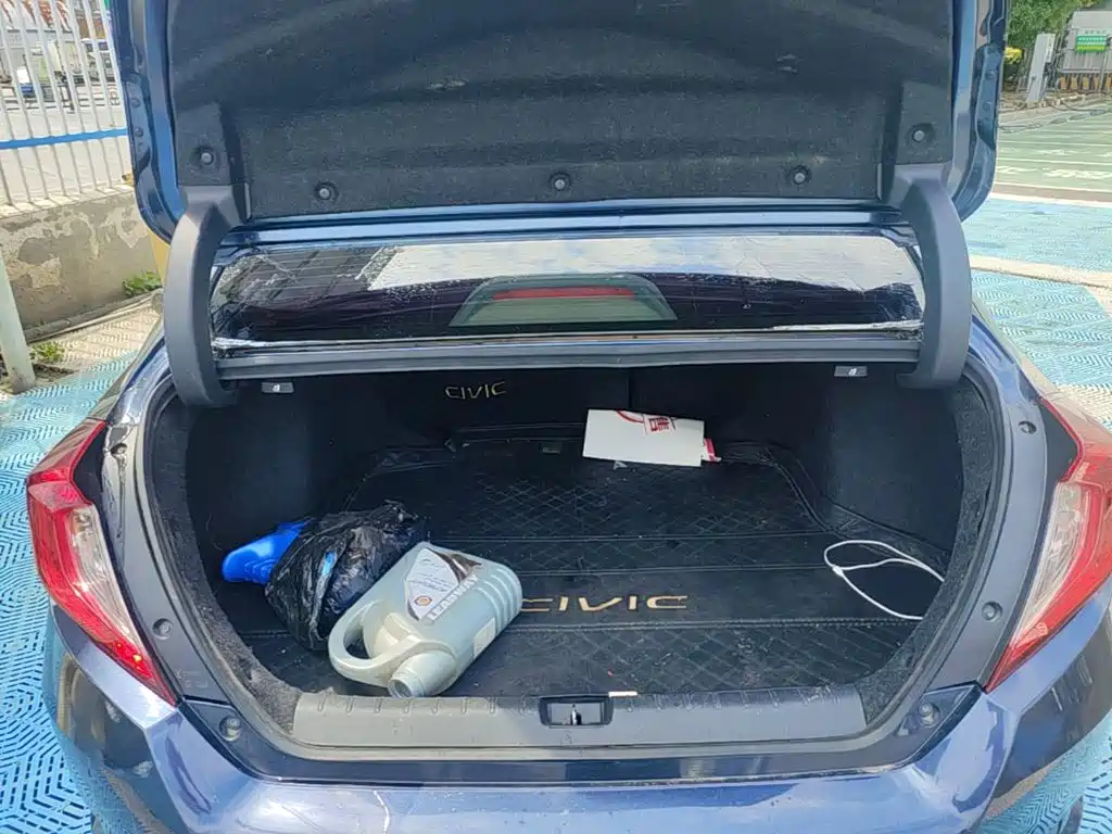 Honda Civic — фото 19