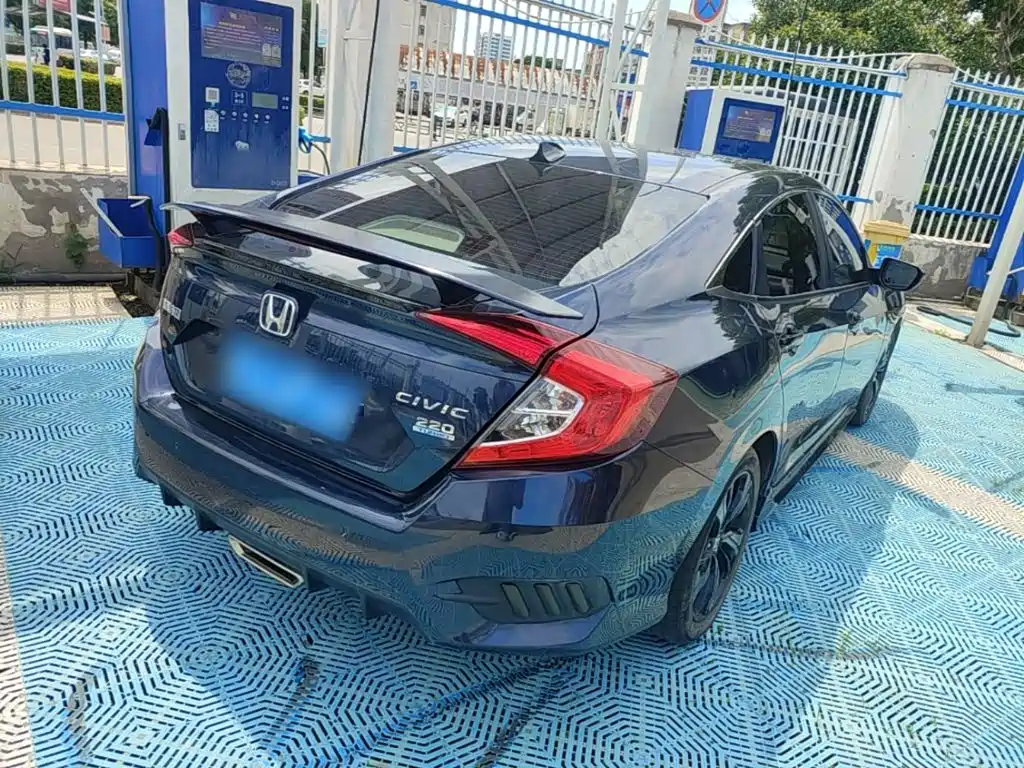 Honda Civic — фото 7