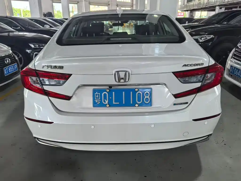 Honda Accord — фото 4