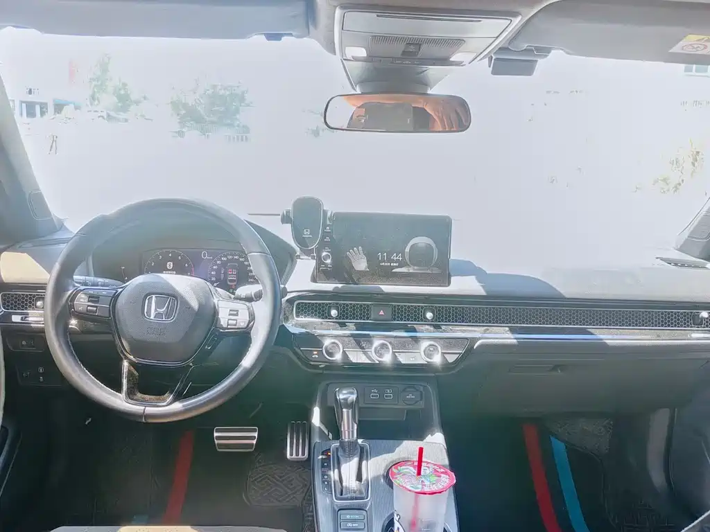 Honda Civic — фото 5