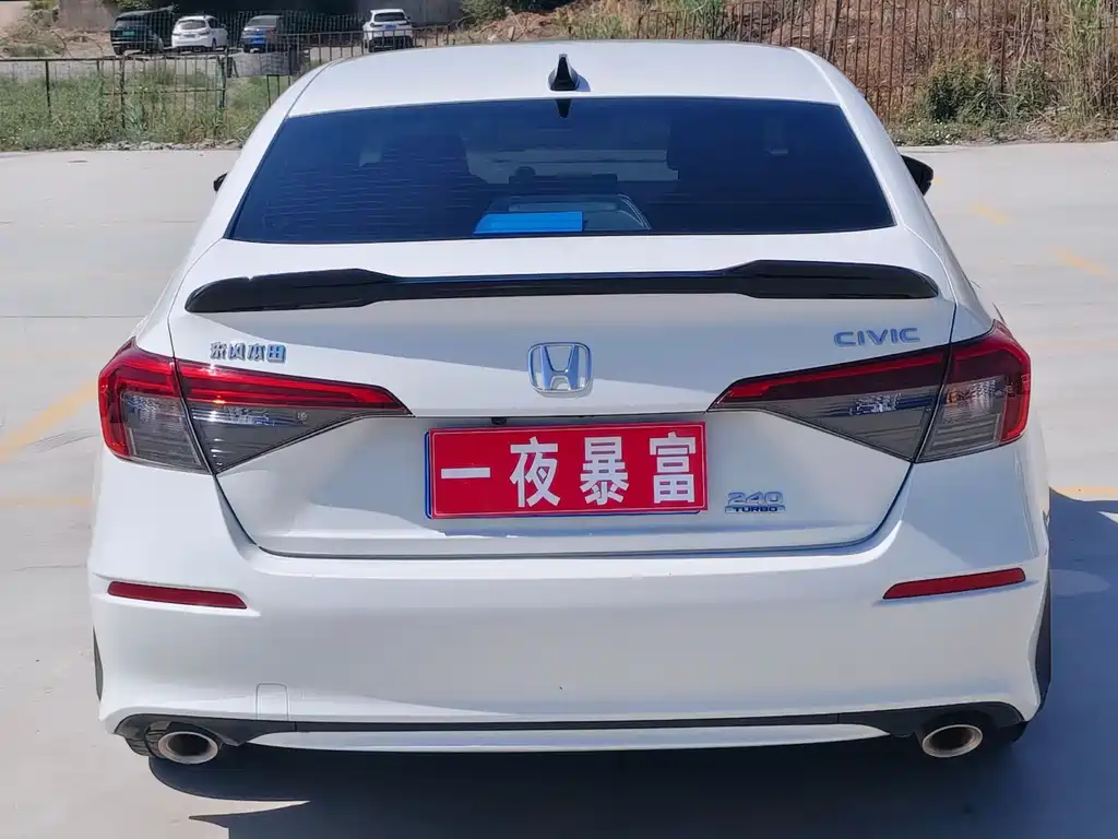 Honda Civic — фото 8
