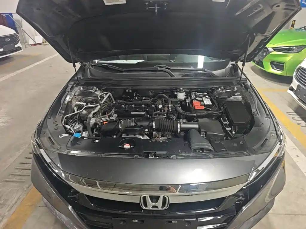 Honda Accord — фото 20