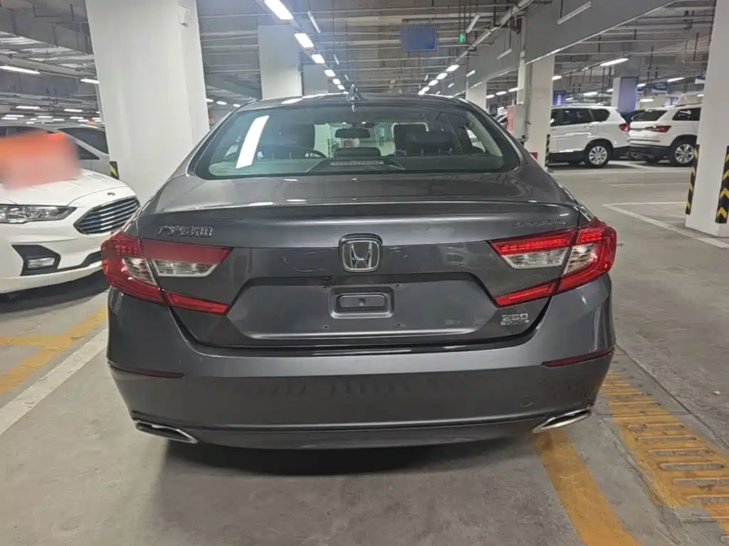 Honda Accord — фото 6