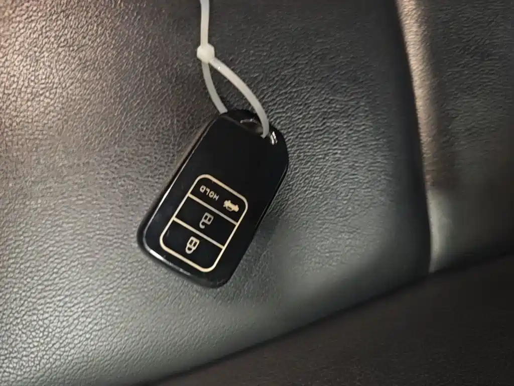 Honda Accord — фото 9