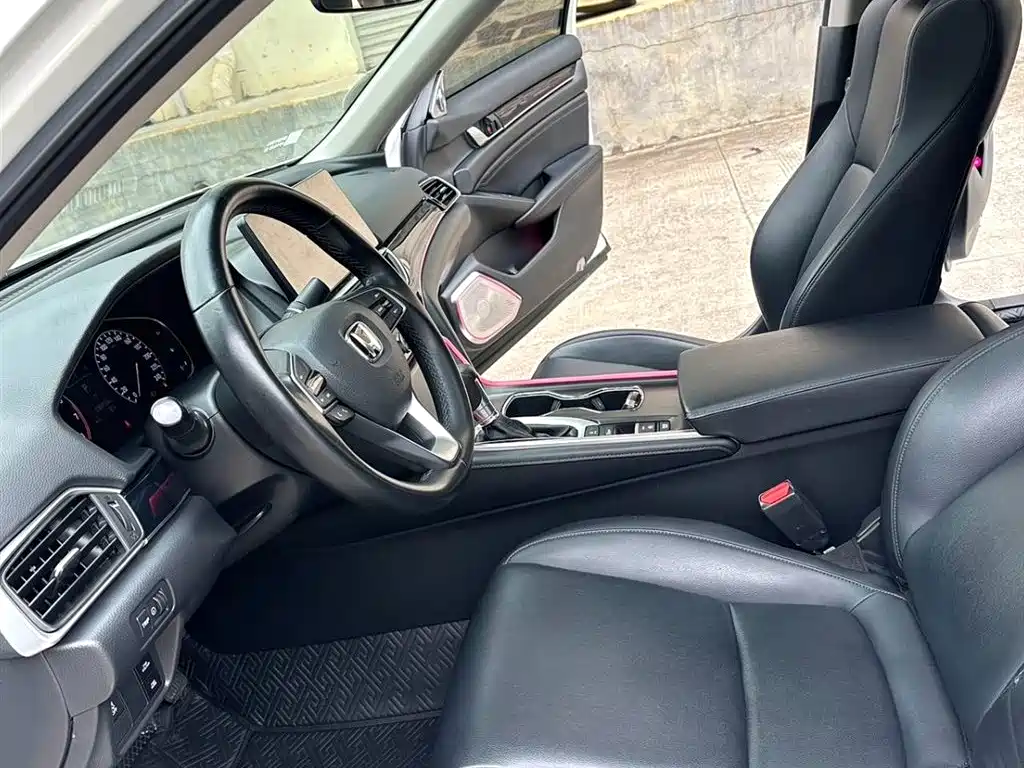 Honda Accord — фото 4