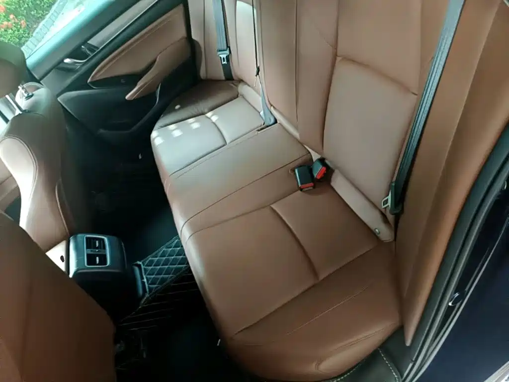 Honda Inspire — фото 17