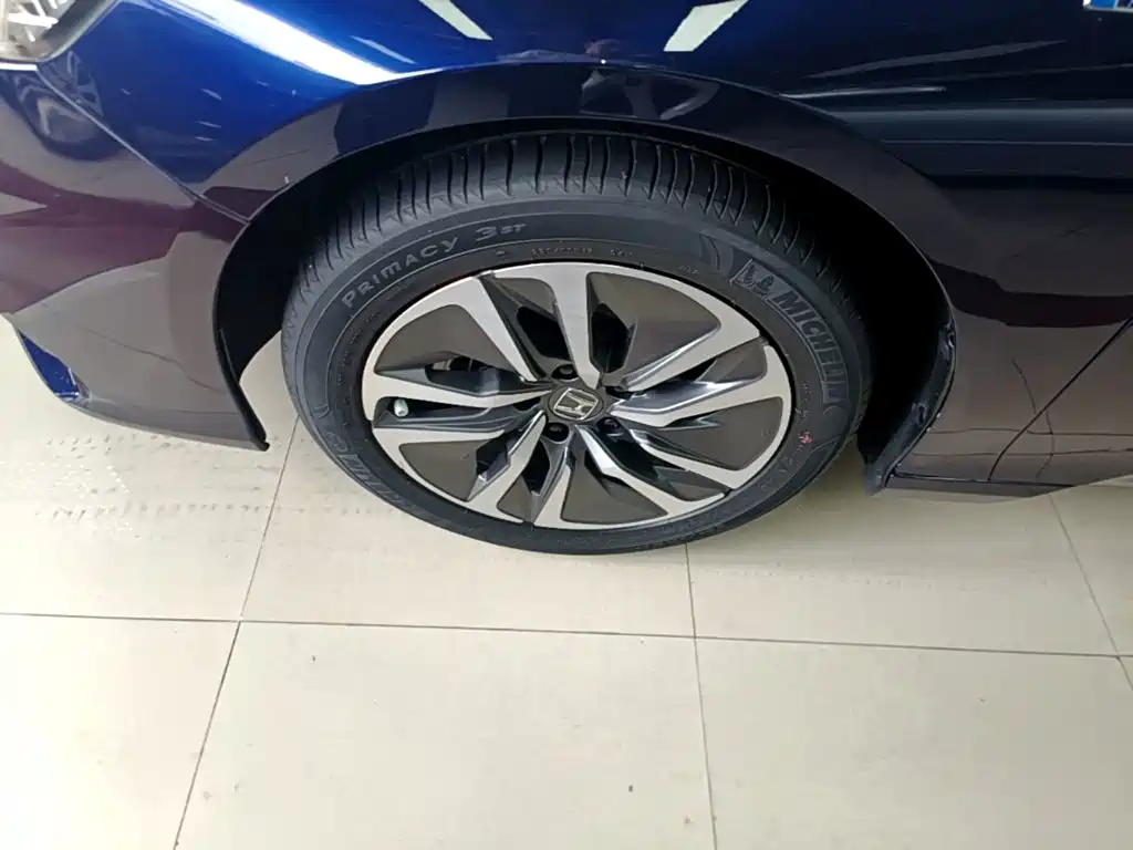 Honda Inspire — фото 23