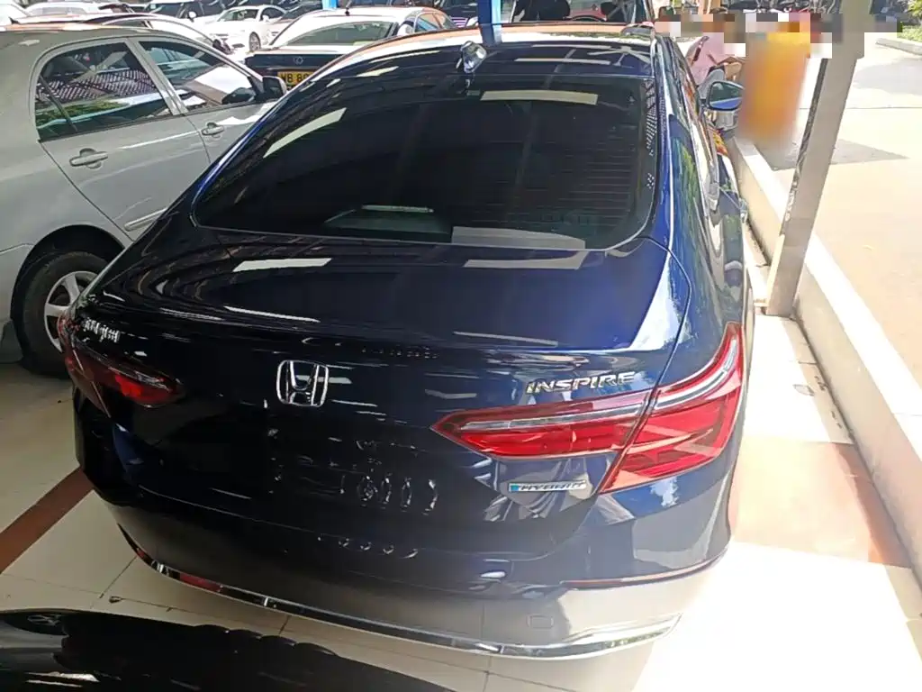 Honda Inspire — фото 6