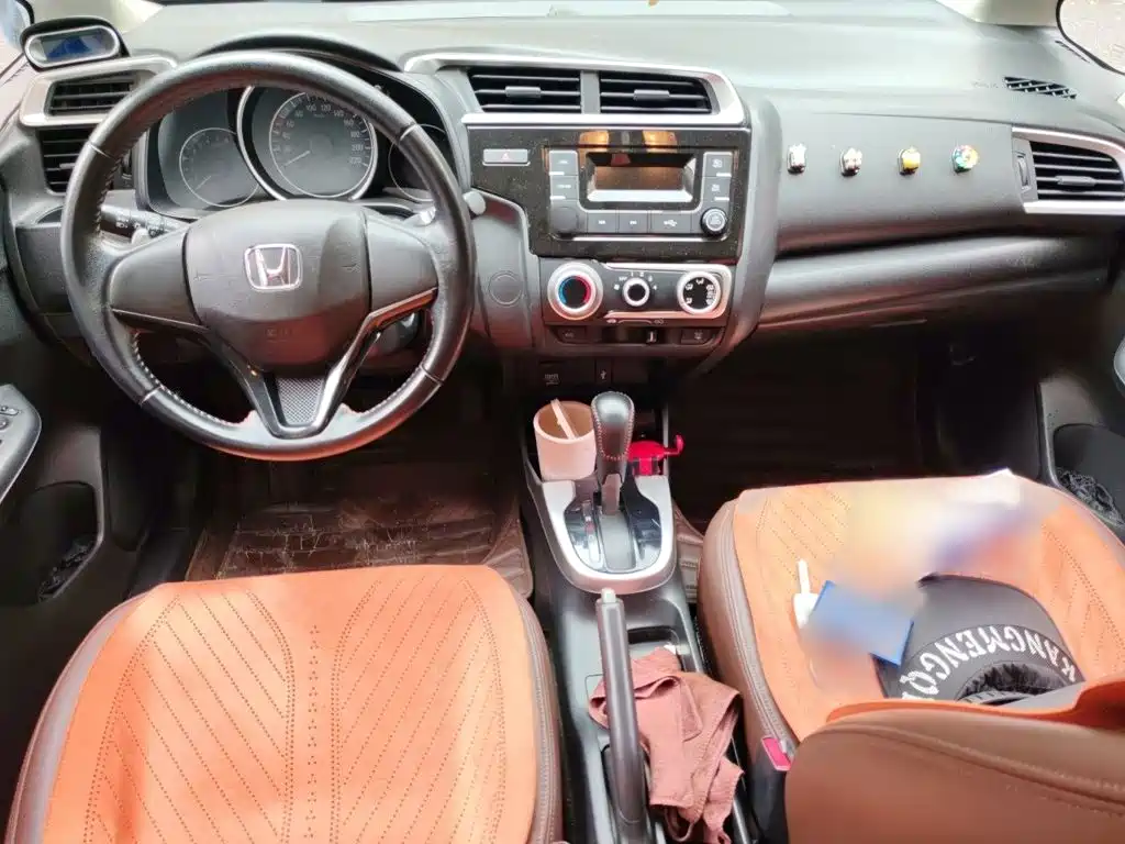 Honda Fit — фото 13