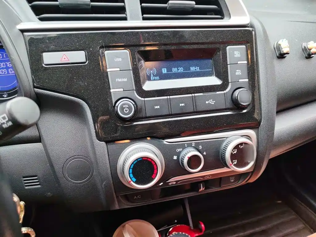 Honda Fit — фото 6