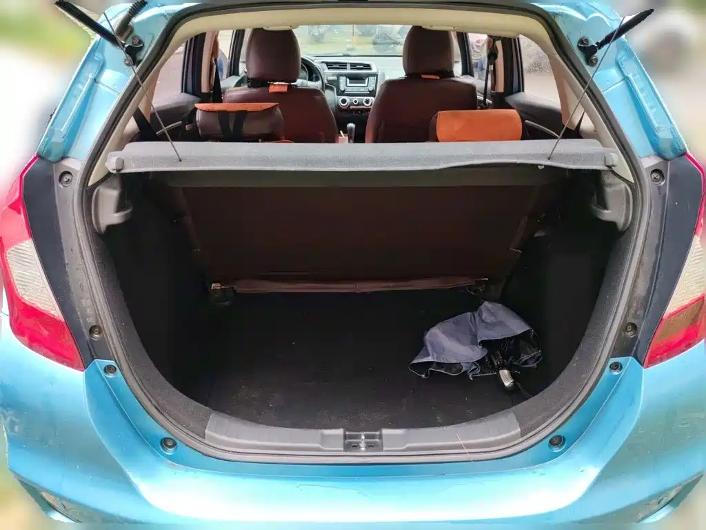 Honda Fit — фото 10
