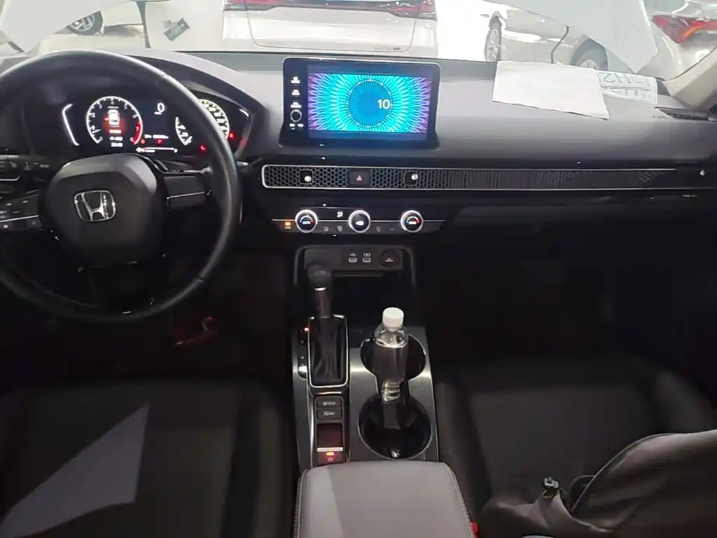 Honda Civic — фото 13