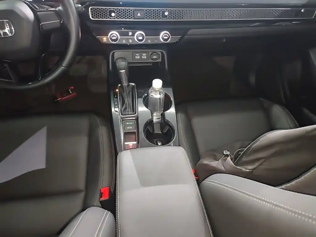Honda Civic — фото 14