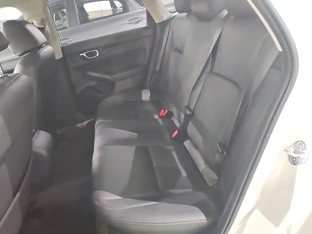 Honda Civic — фото 17