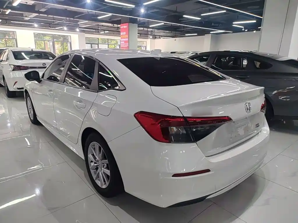 Honda Civic — фото 5