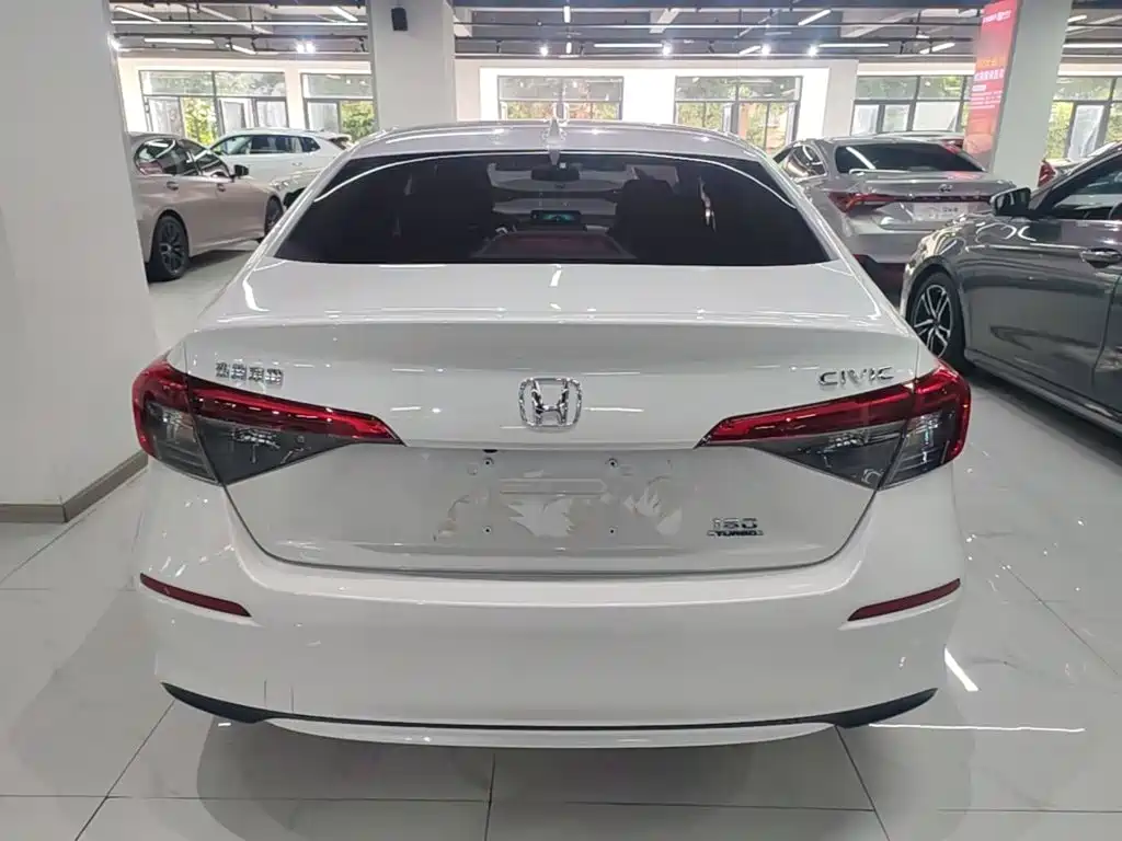 Honda Civic — фото 6