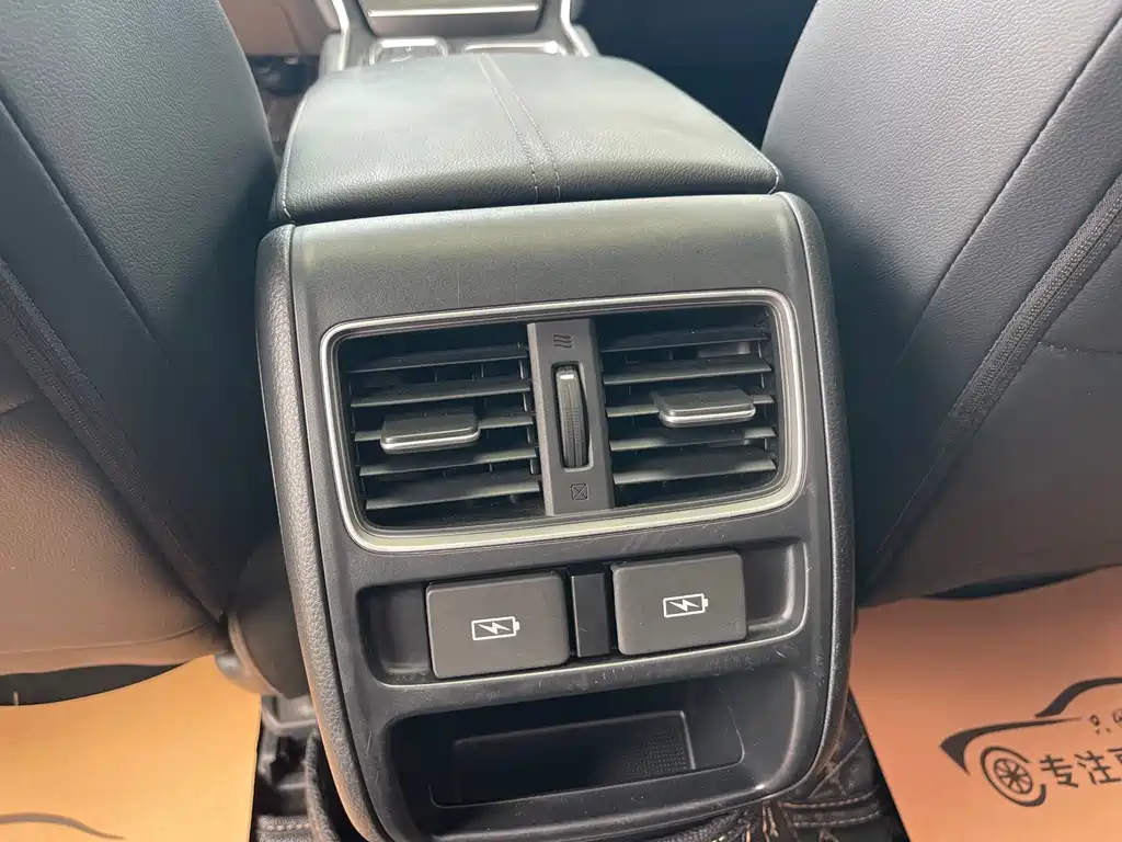 Honda Accord — фото 17