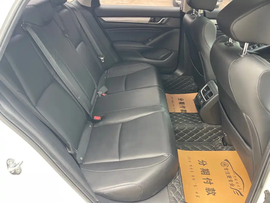 Honda Accord — фото 21