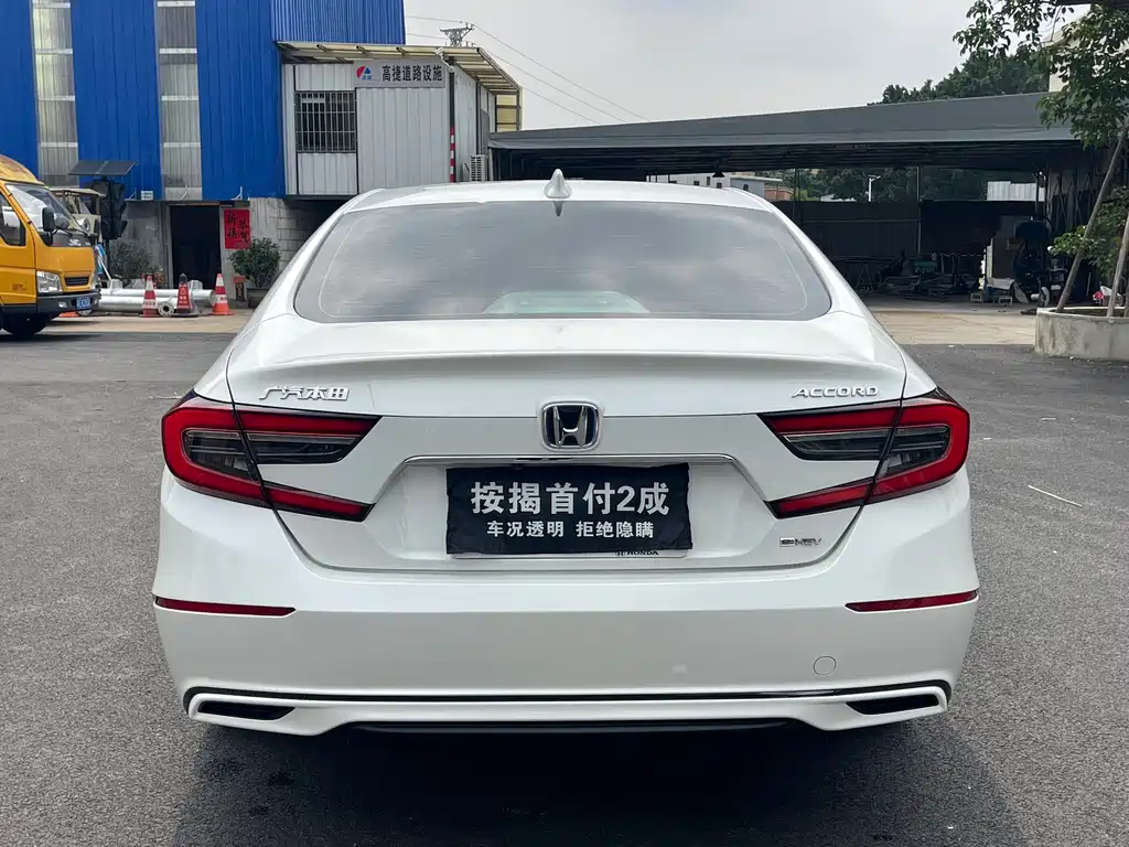 Honda Accord — фото 6