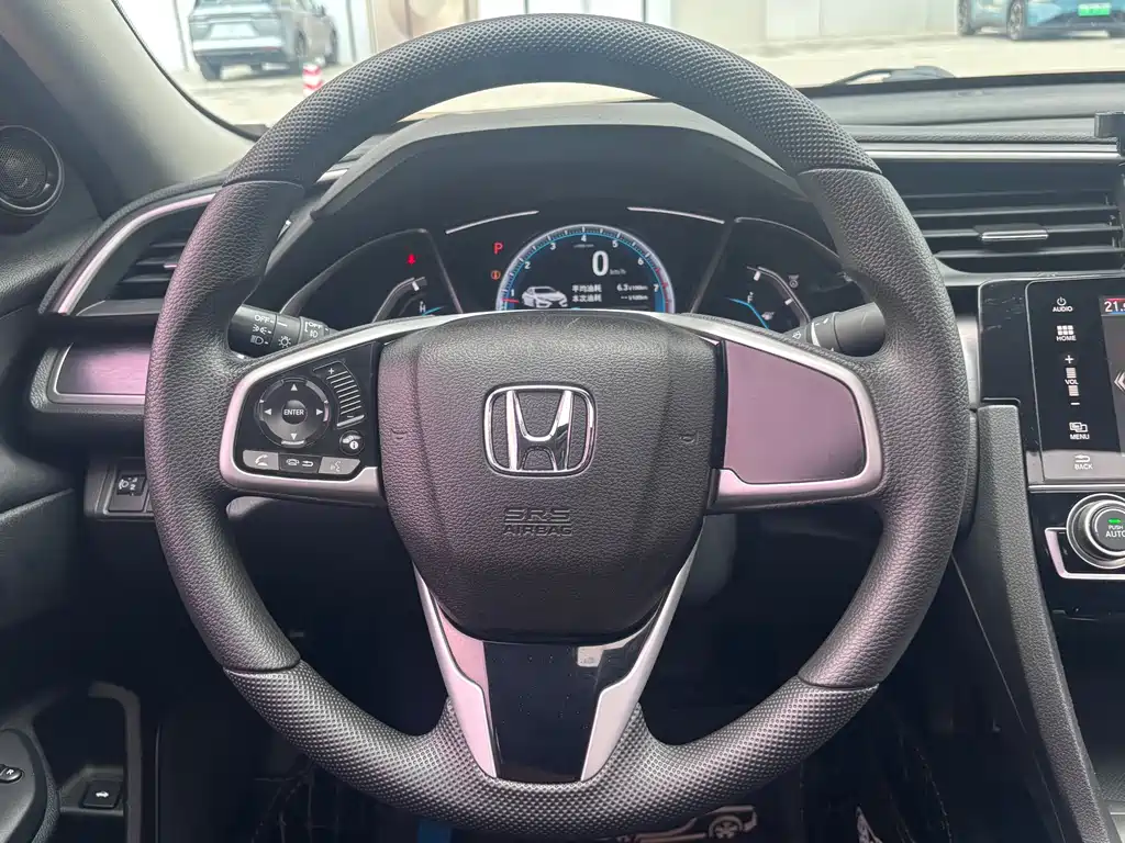 Honda Civic — фото 15