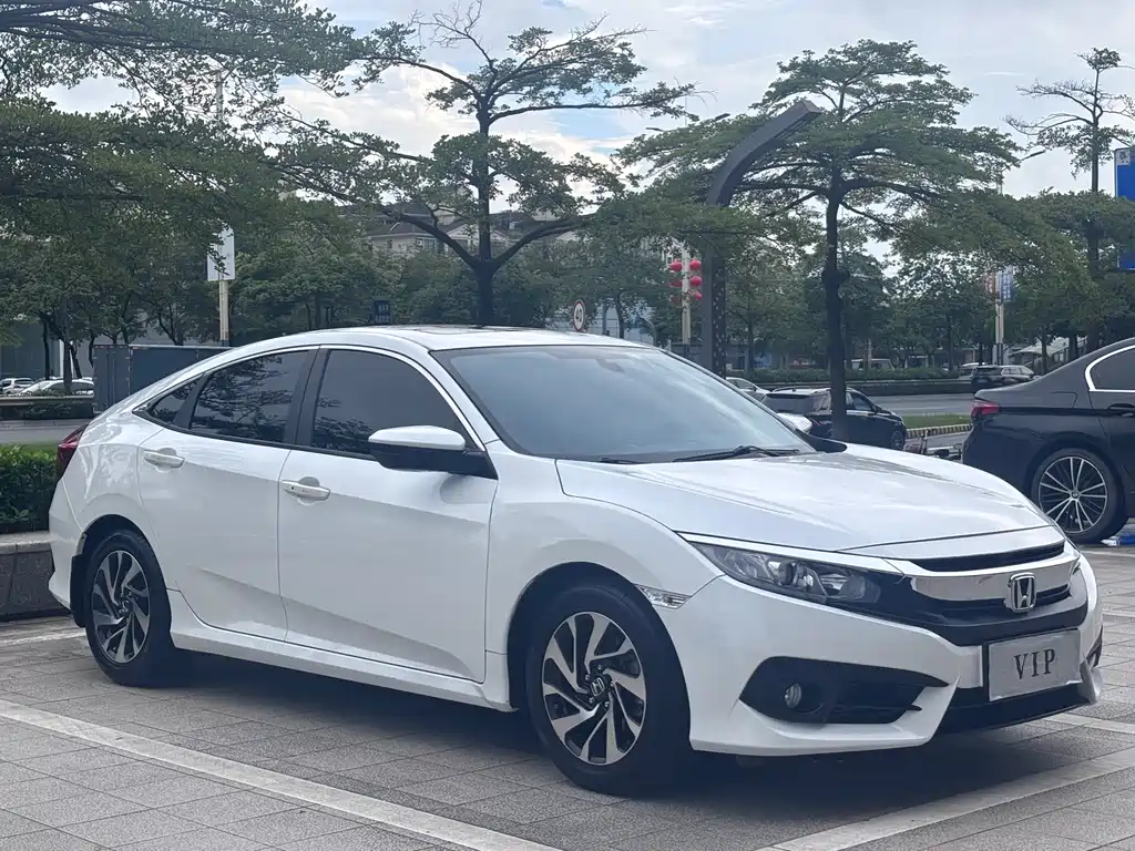 Honda Civic — фото 6
