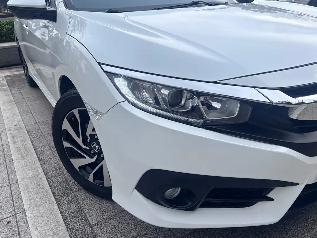 Honda Civic — фото 9